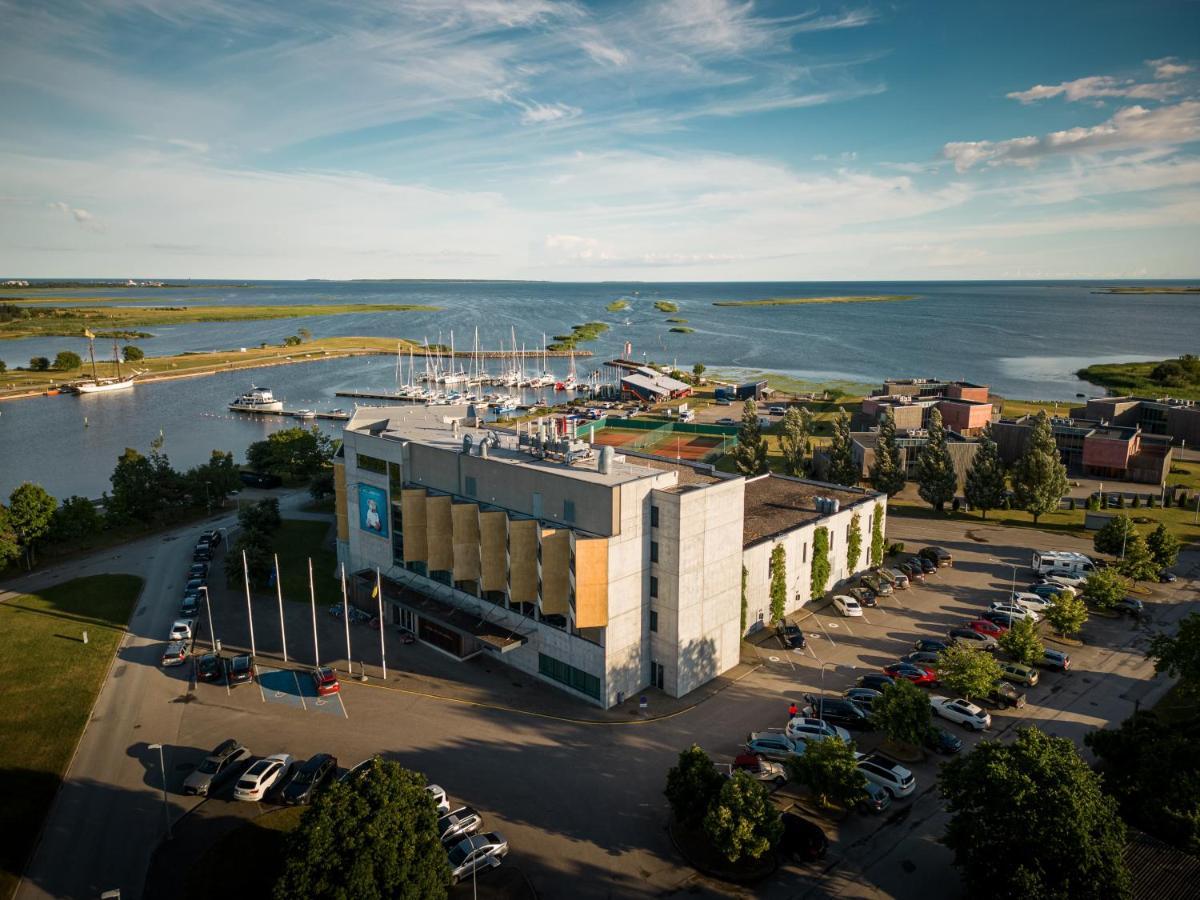 Georg Ots Spa Hotel Kuressaare Exterior photo